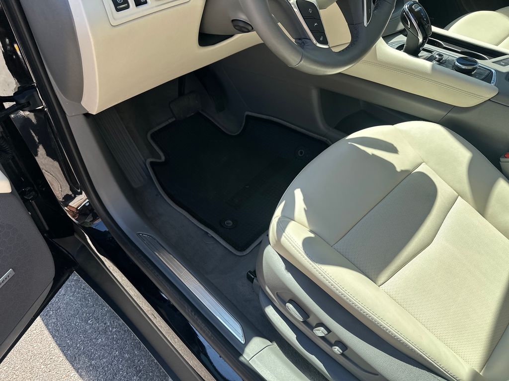 Used Car 2023 Cadillac Xt5  Premium Luxury For Sale Under $35,000 In Austin, Texas
