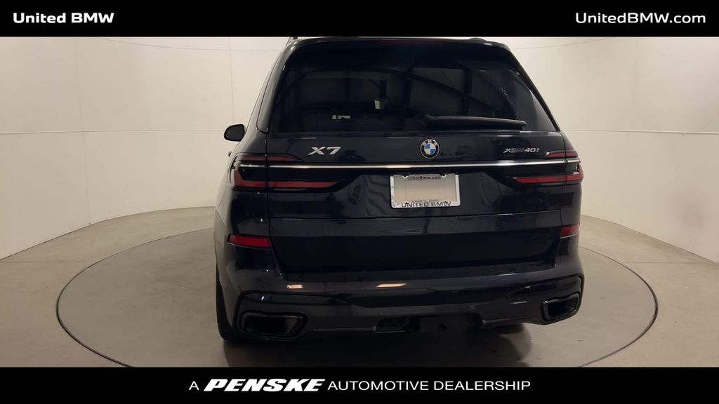2023 BMW X7 xDrive40i 7