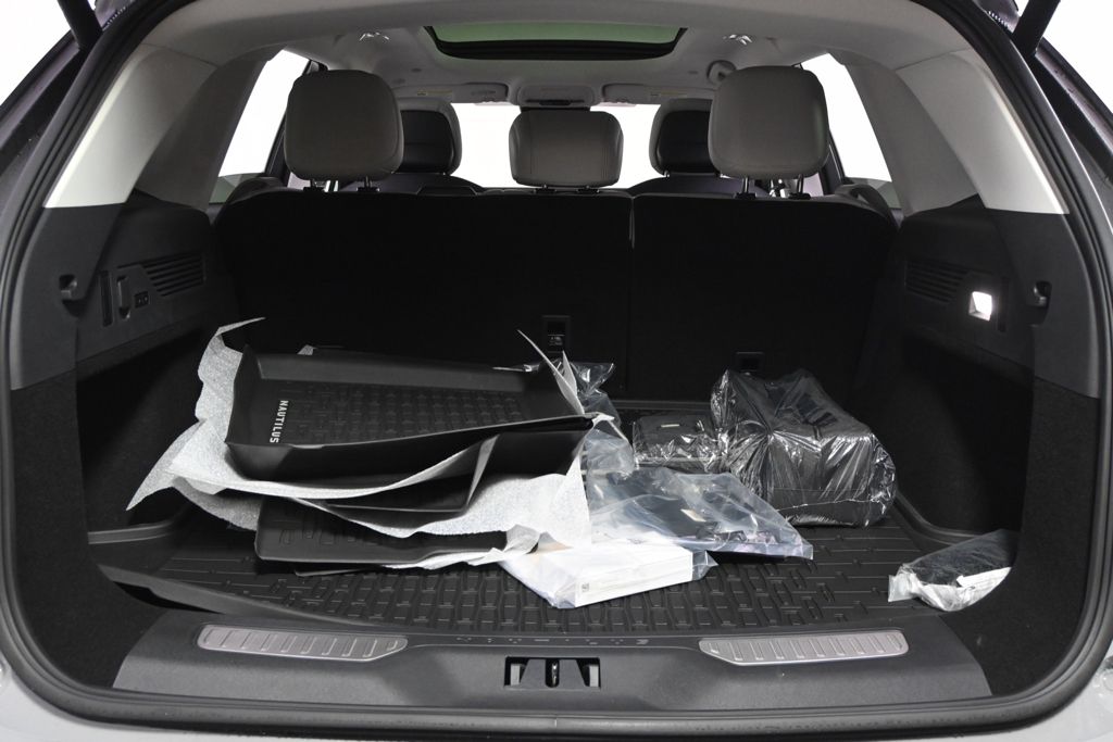 New 2026 Gray Lincoln Reserve image 19