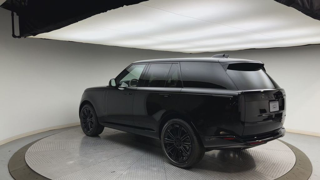 Thumbnail: 2026 Land Rover Range Rover - 4