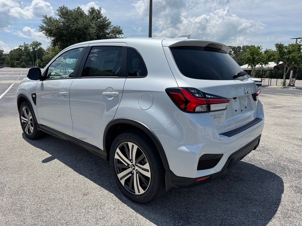 2025 Mitsubishi Outlander Sport ES photo 4