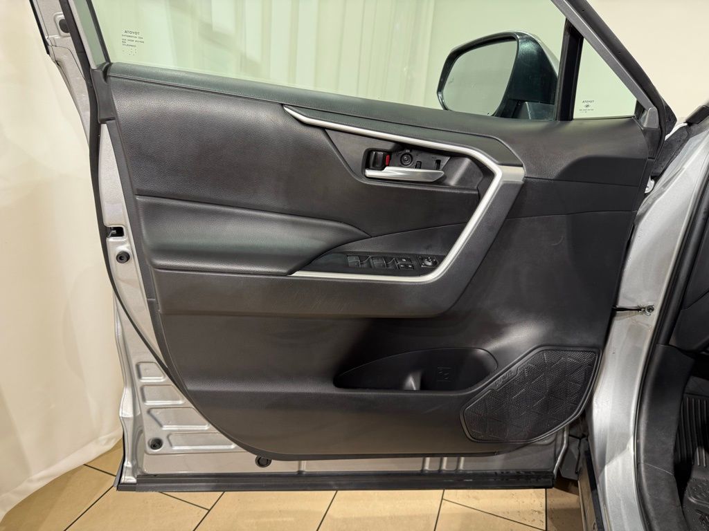 Thumbnail: 2024 Toyota RAV4 - 15