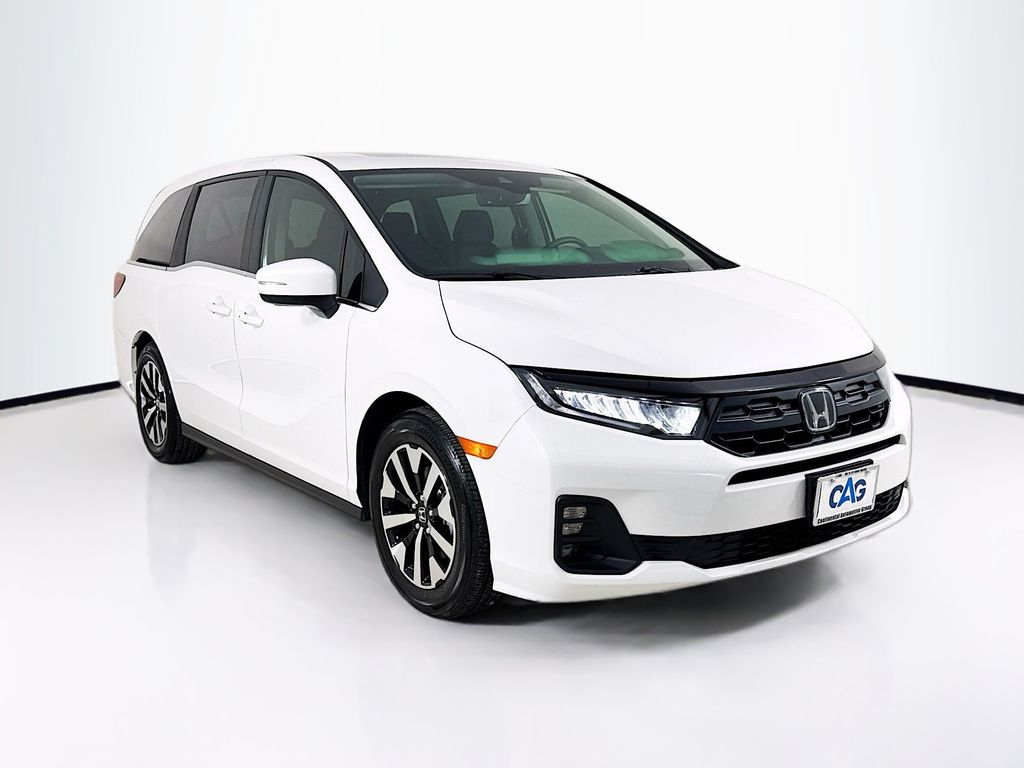 Platinum White Pearl 2026 Honda Odyssey Minivan Front-Wheel Drive Automatic