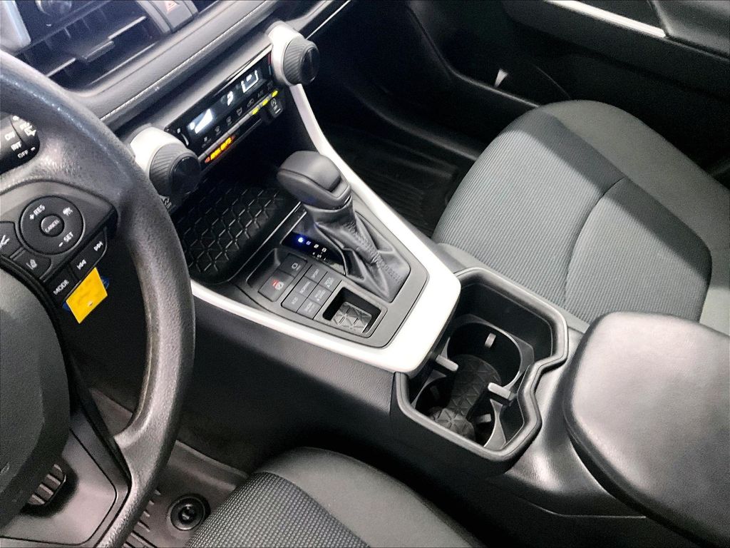2023 Toyota RAV4 — photo 20