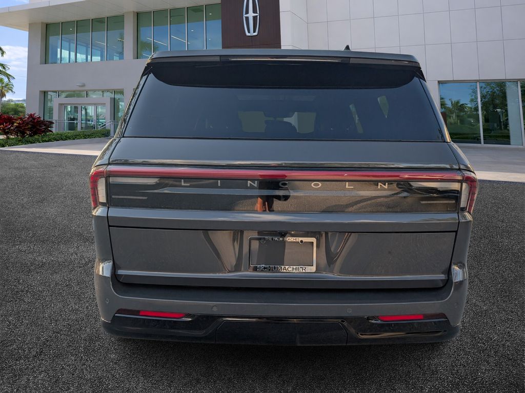 new 2026 Lincoln Navigator L car, priced at $127,665