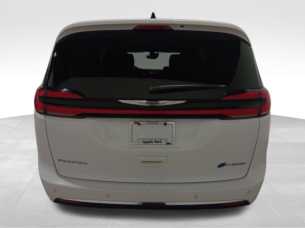 2024 Chrysler Pacifica Hybrid Select