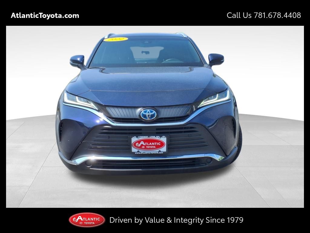 Used 2022 Toyota Venza XLE with VIN JTEAAAAH4NJ117881 for sale in Lynn, MA