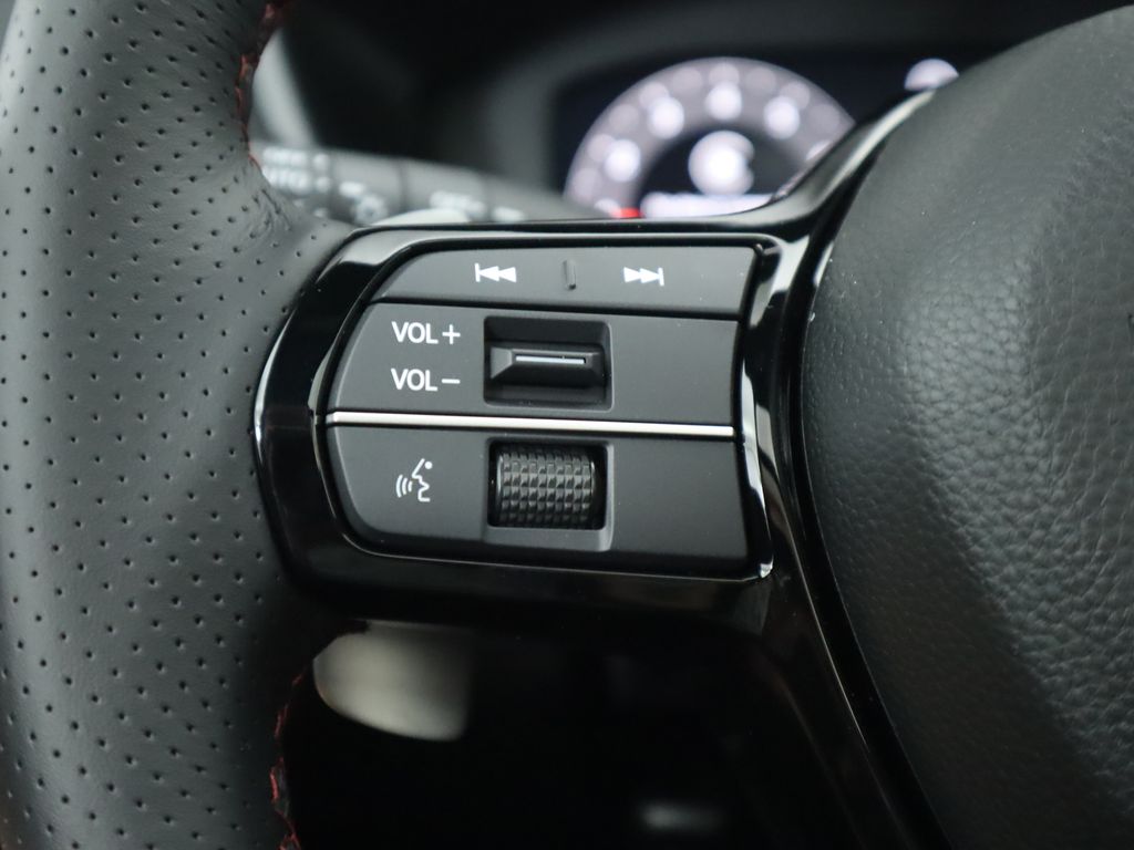 Thumbnail: 2025 Acura ADX - 11