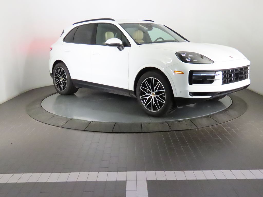Thumbnail: 2025 Porsche Cayenne - 9