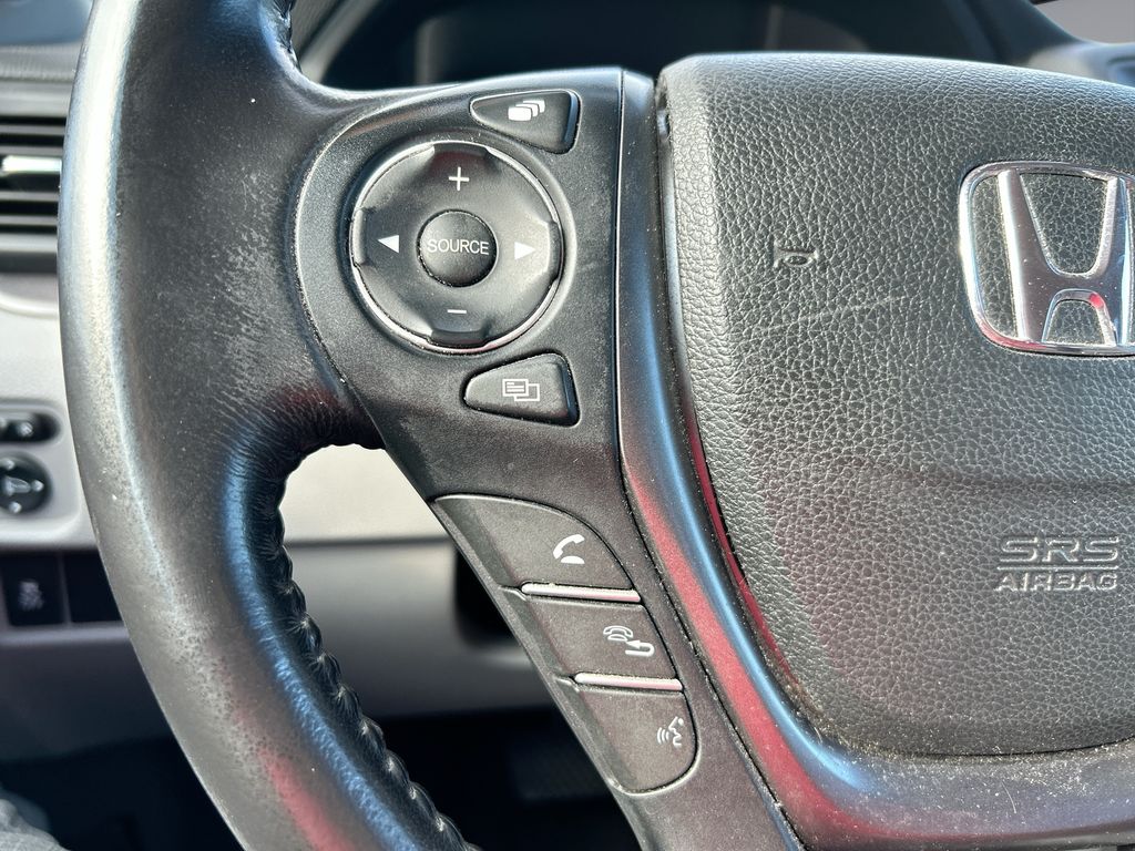Thumbnail: 2018 Honda Pilot - 16