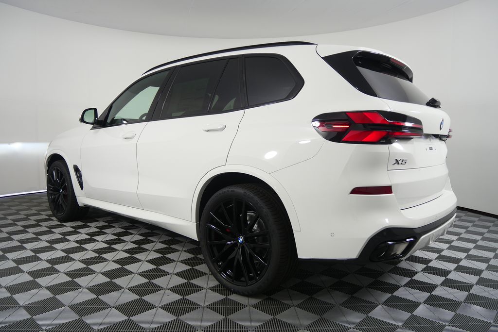 Thumbnail: 2026 BMW X5 - 5