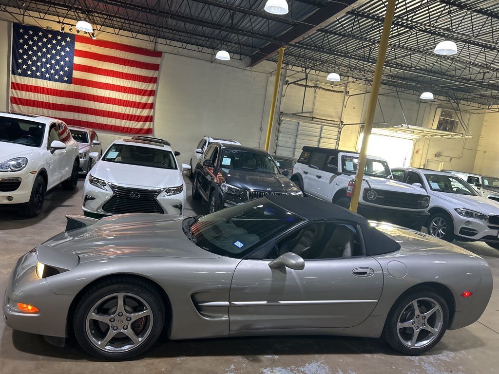 2002 Chevrolet Corvette Base 17