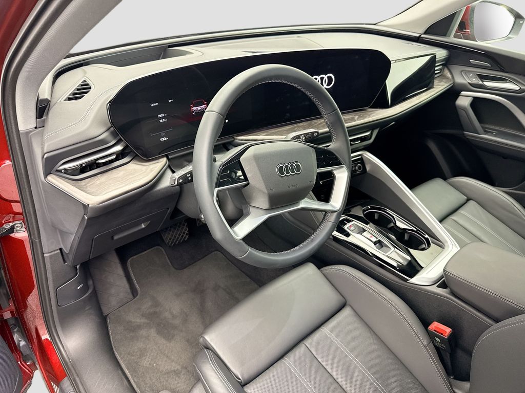 Thumbnail: 2025 Audi Q5 - 9