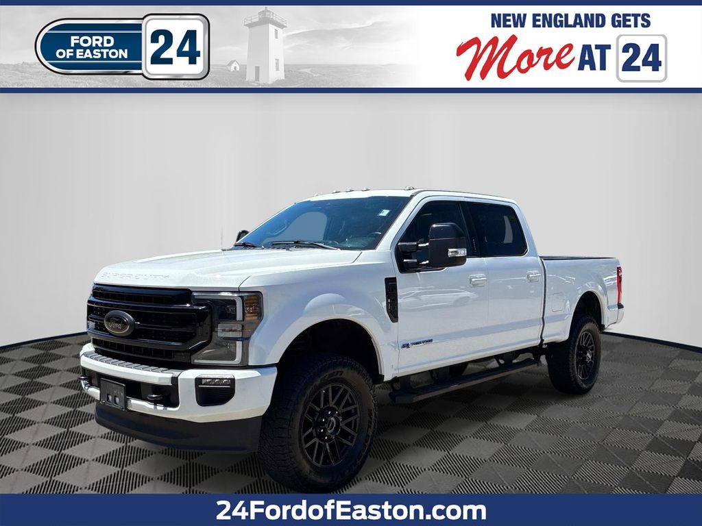 Oxford White 2022 Ford F-250 Super Duty Pickup Truck Four-Wheel Drive Automatic