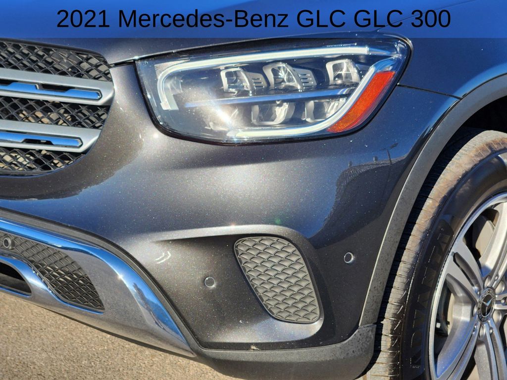 2021 Mercedes-Benz GLC GLC 300 9