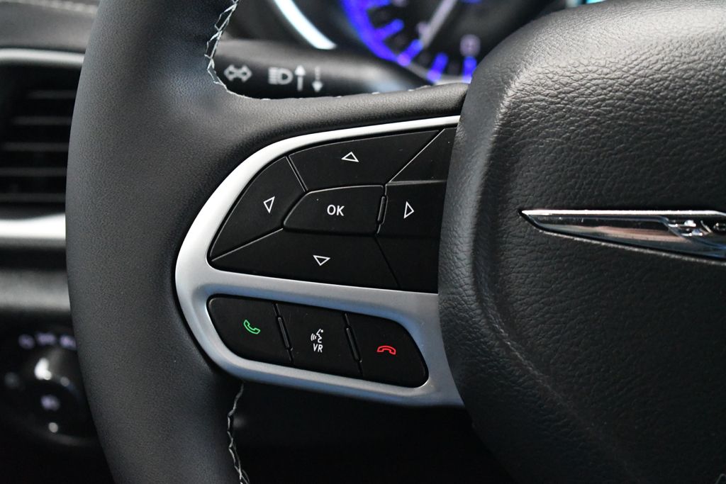 Used 2026 Black Chrysler Select image 32