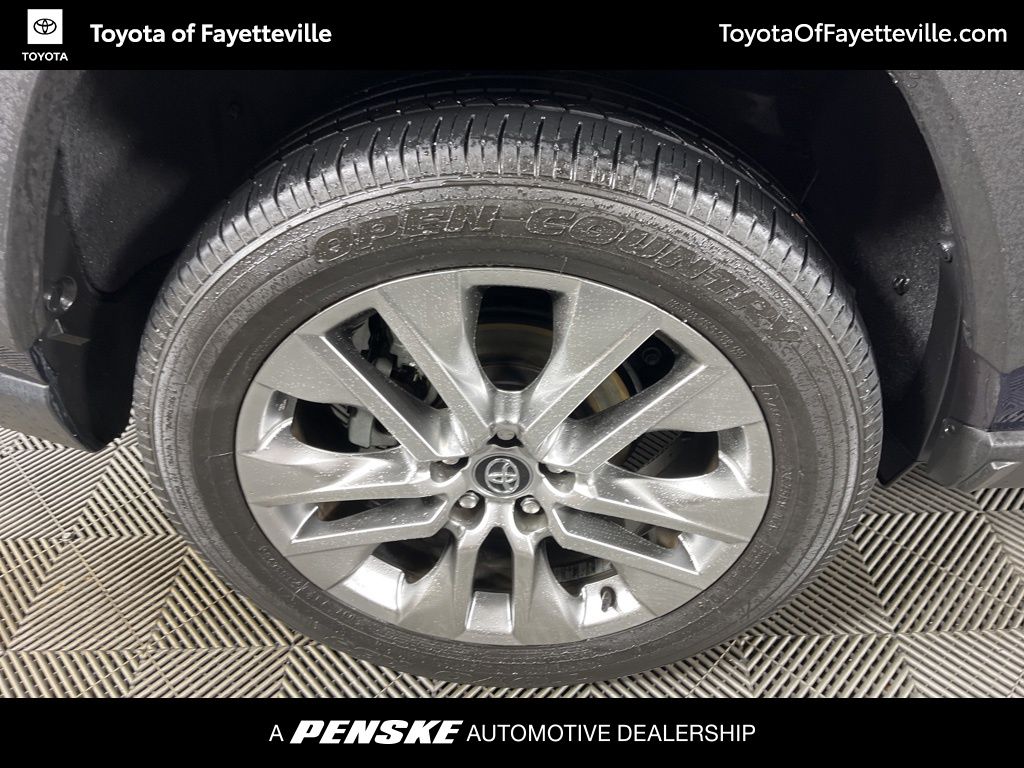 Thumbnail: 2021 Toyota RAV4 - 13