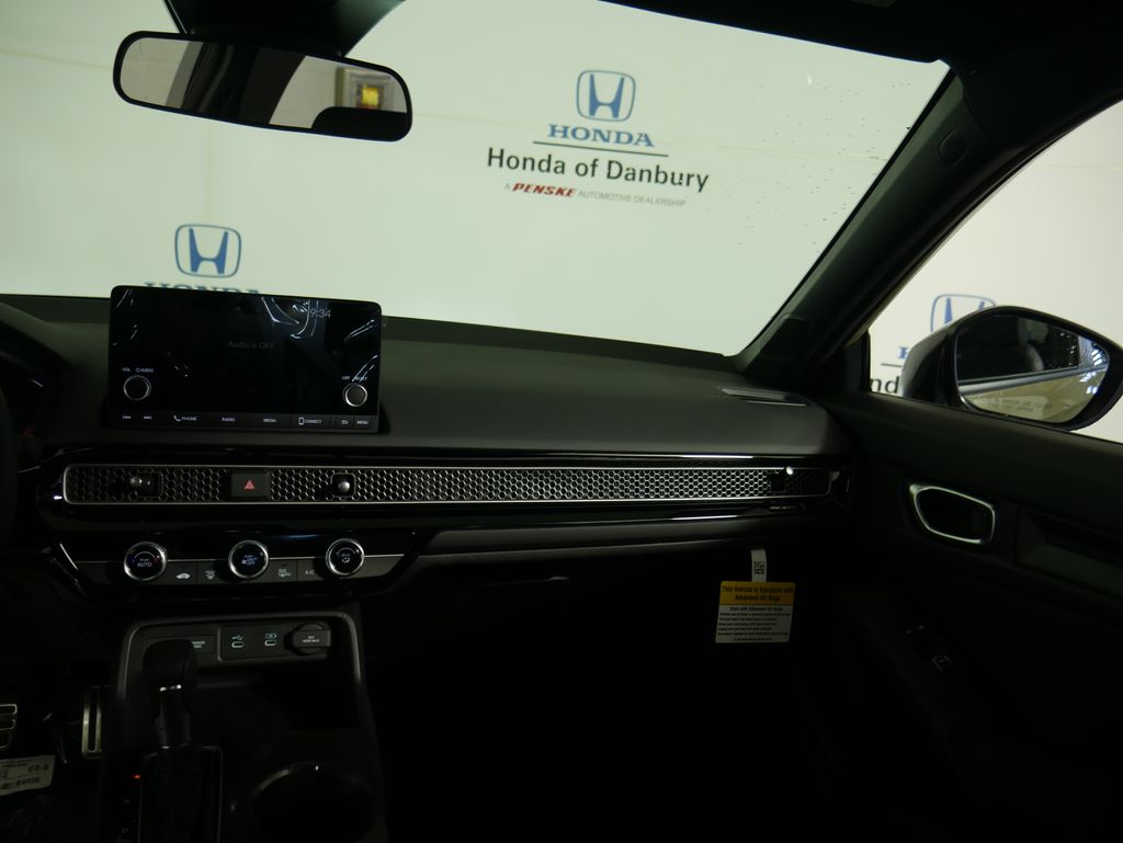 2025 Honda Civic Sport 18