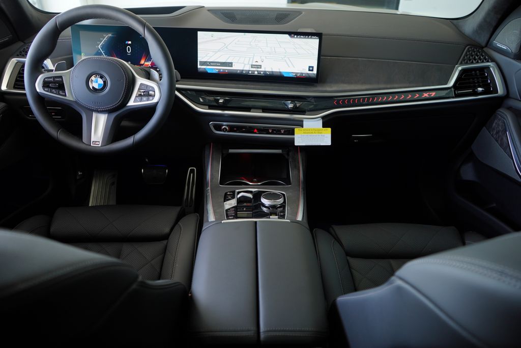 Thumbnail: 2026 BMW X7 - 14
