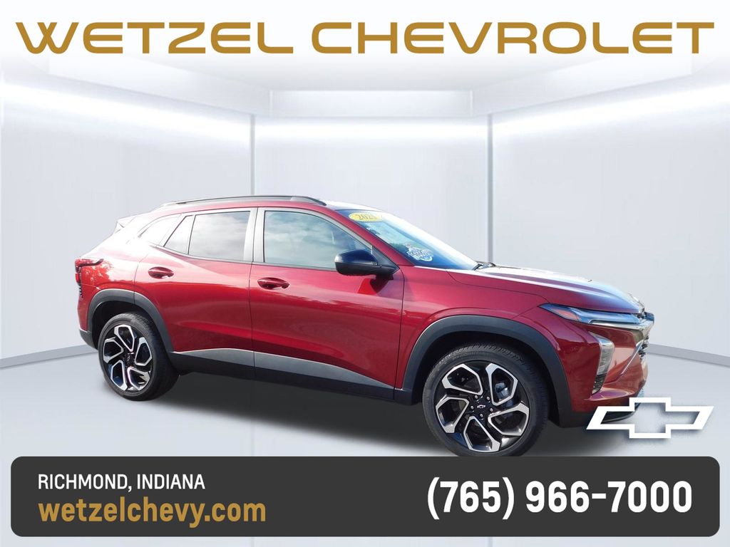 Red (Crimson Metallic) 2025 Chevrolet Trax SUV / Crossover Front-Wheel Drive 6-Speed Automatic