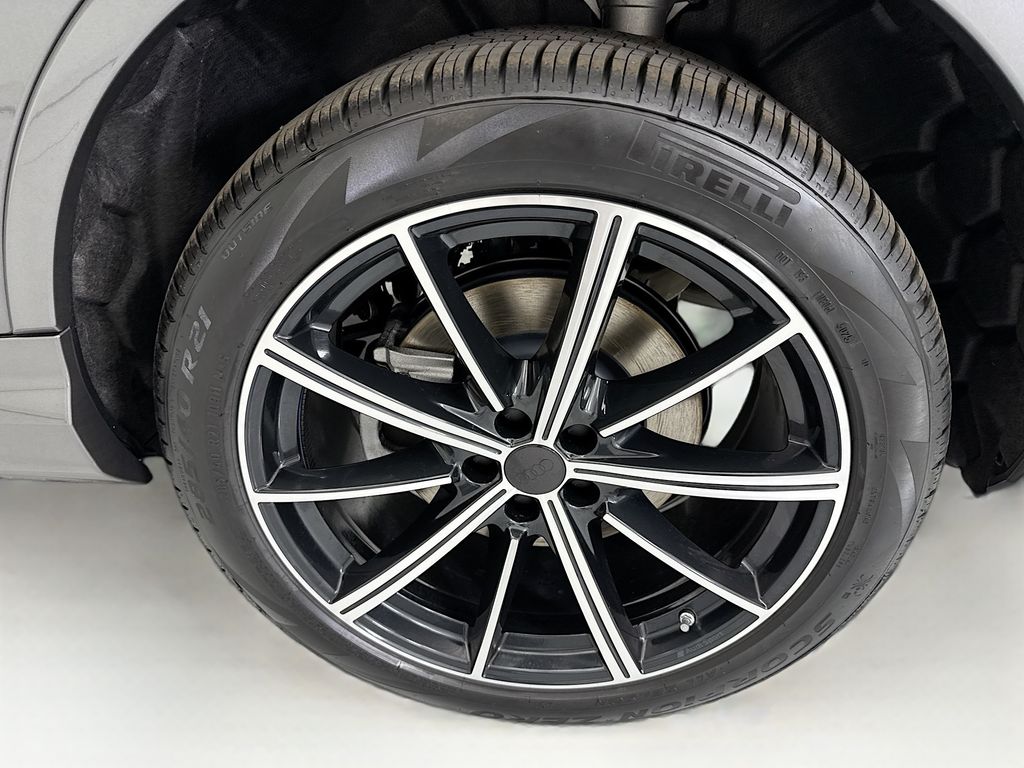 Thumbnail: 2026 Audi Q7 - 32