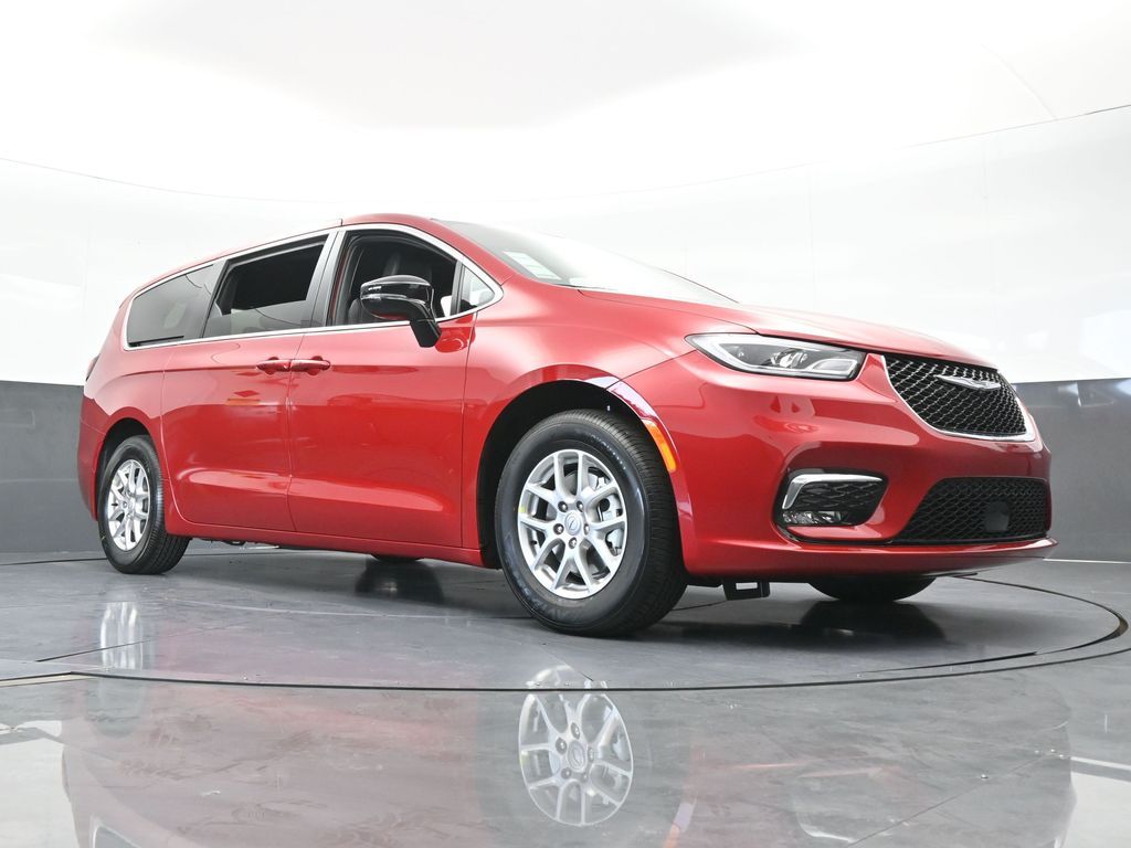 New 2026 Red Hot Pearlcoat Chrysler Select image 59