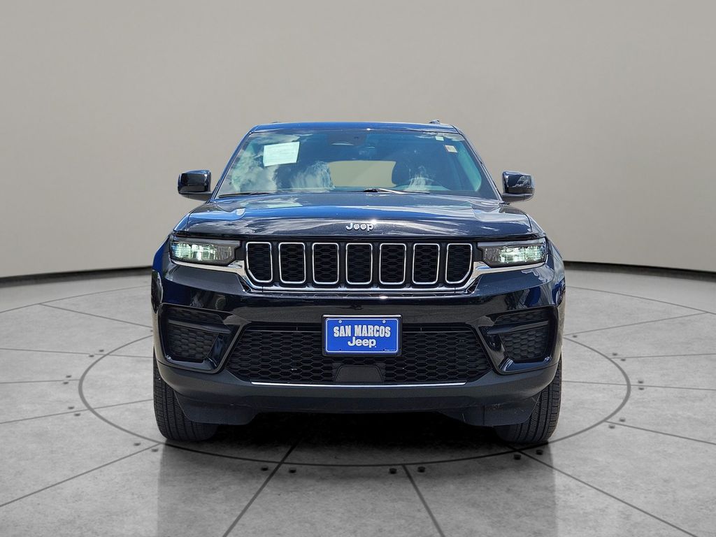 Used Car 2023 Jeep Grand Cherokee  Laredo For Sale Under $30,000 In San Marcos, Texas