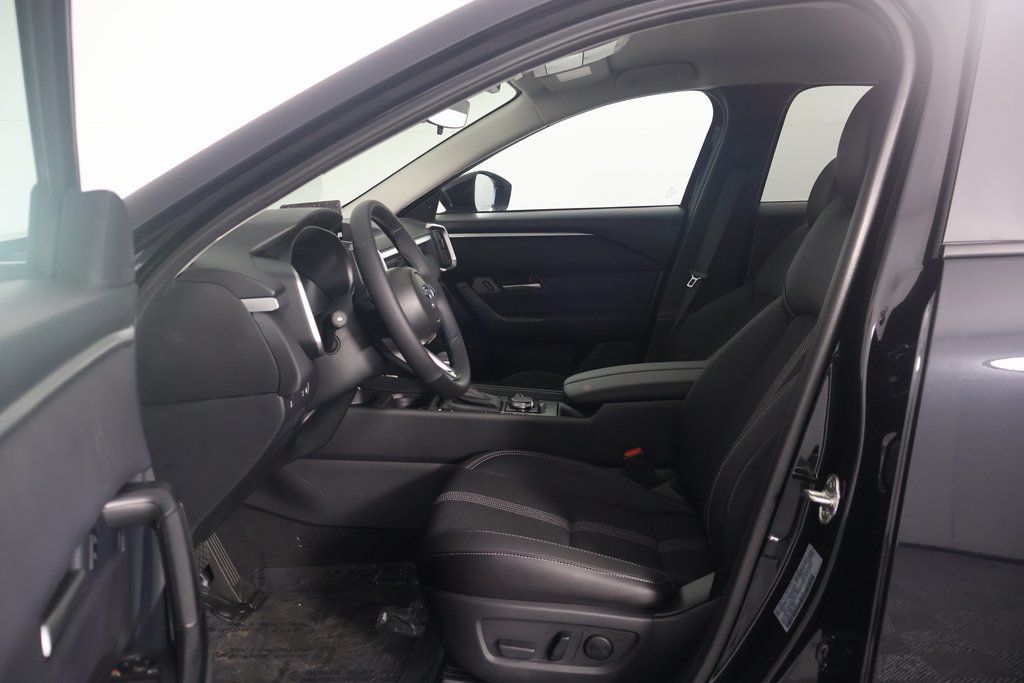 2025 Mazda CX-50  5