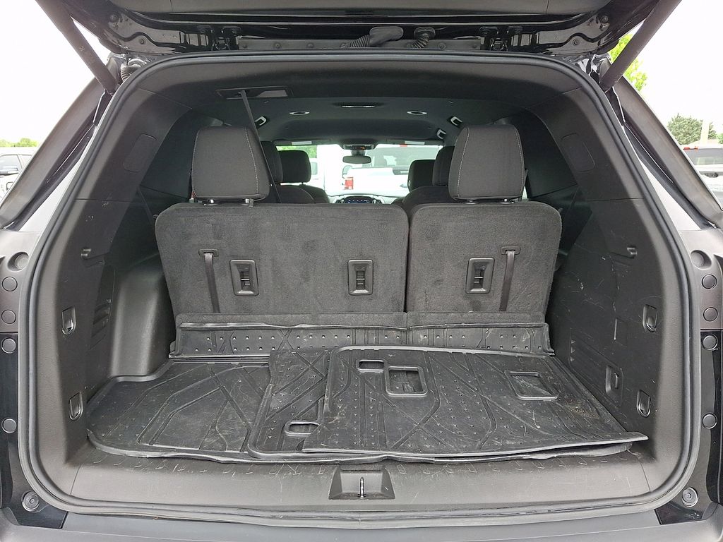 2022 Chevrolet Traverse LT Black at Klick Lewis Buick Chevrolet