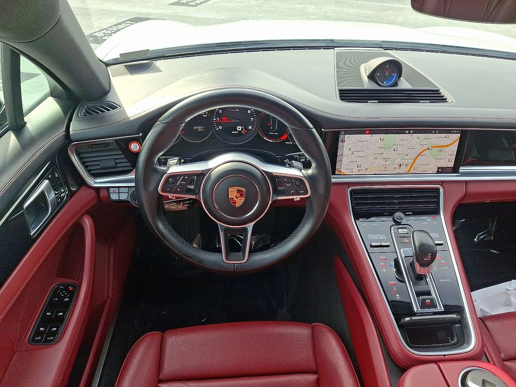 Thumbnail: 2019 Porsche Panamera - 13