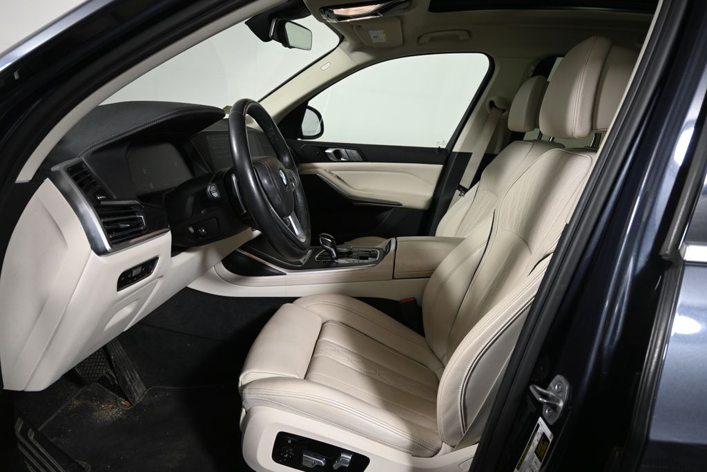 Thumbnail: 2022 BMW X7 - 3