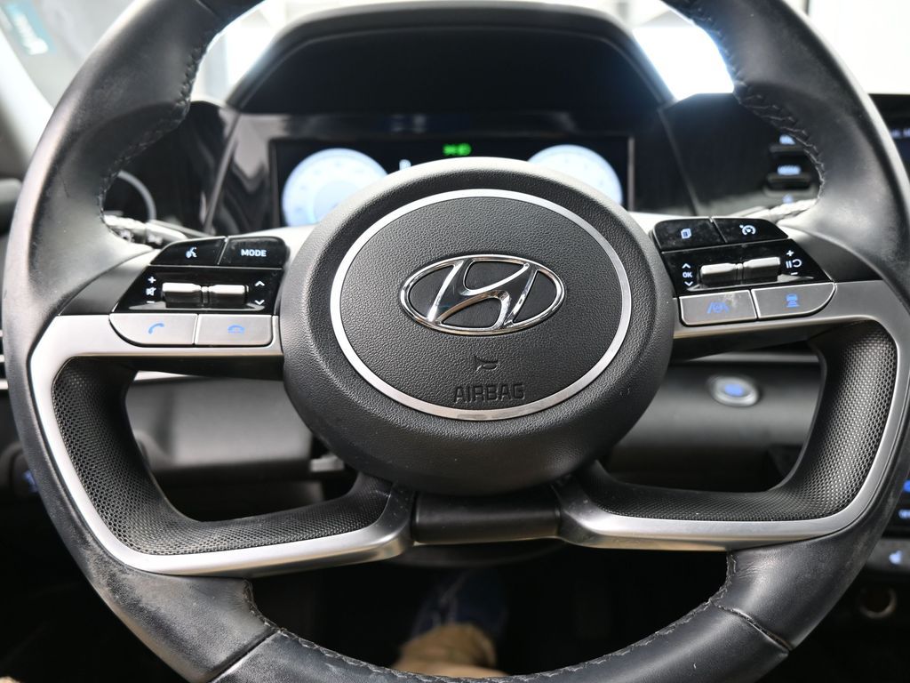 Used 2022 Electric Shadow Hyundai SEL image 26