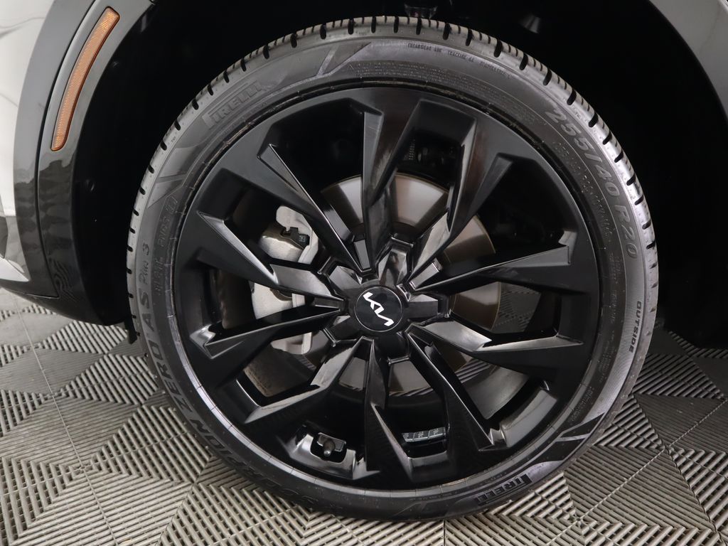 2023 Kia Sorento SX 32