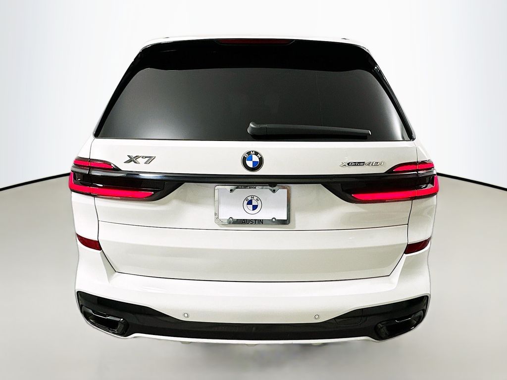 Thumbnail: 2025 BMW X7 - 6