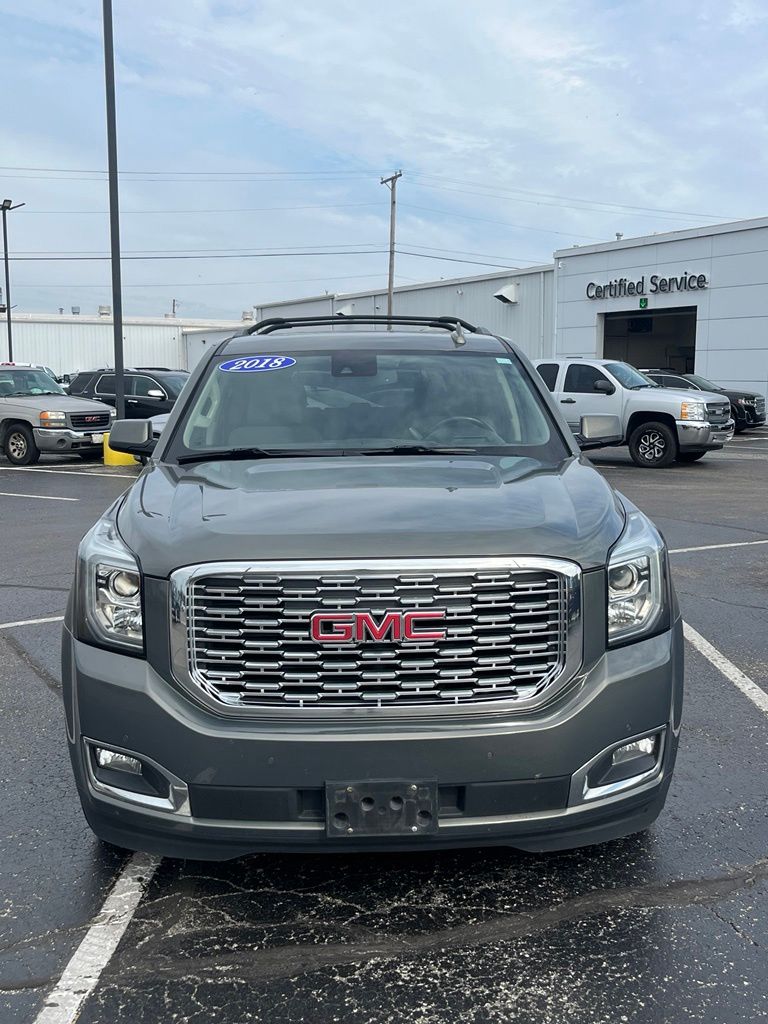 Mineral Metallic 2018 GMC Yukon XL Denali 4WD SUV / Crossover Four-Wheel Drive