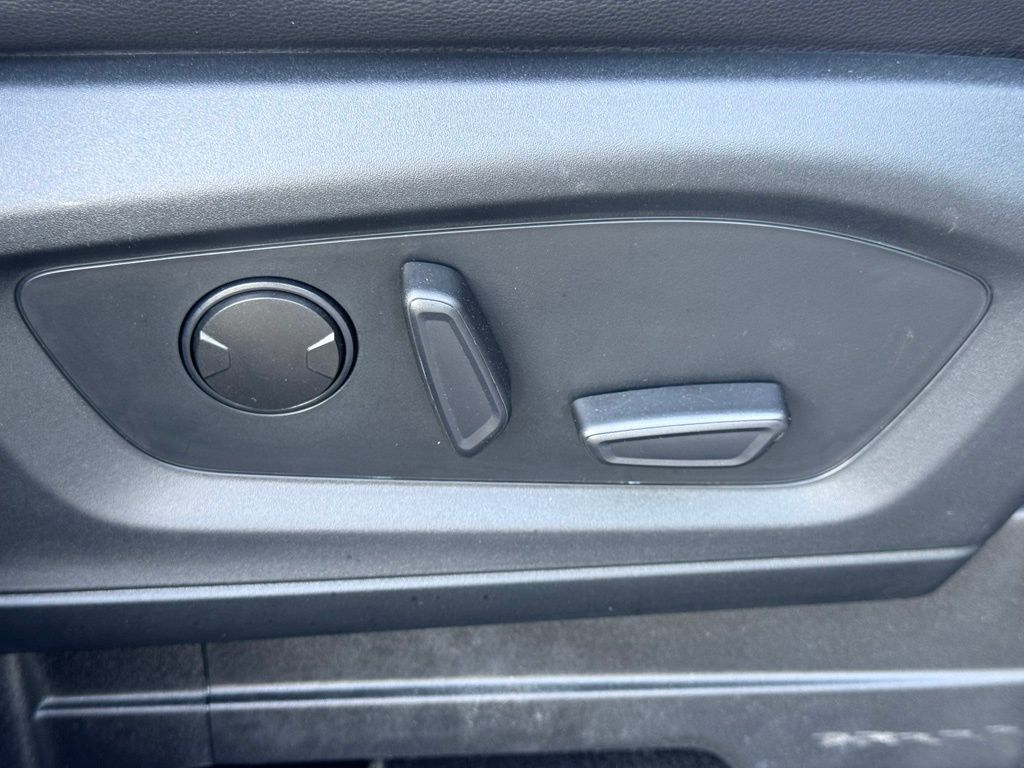 FordExplorer30