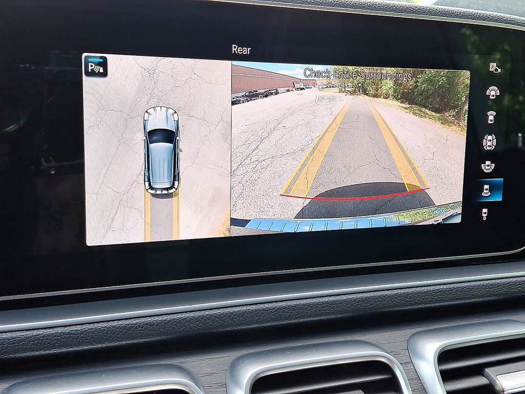 Thumbnail: 2023 Mercedes-Benz GLE - 19