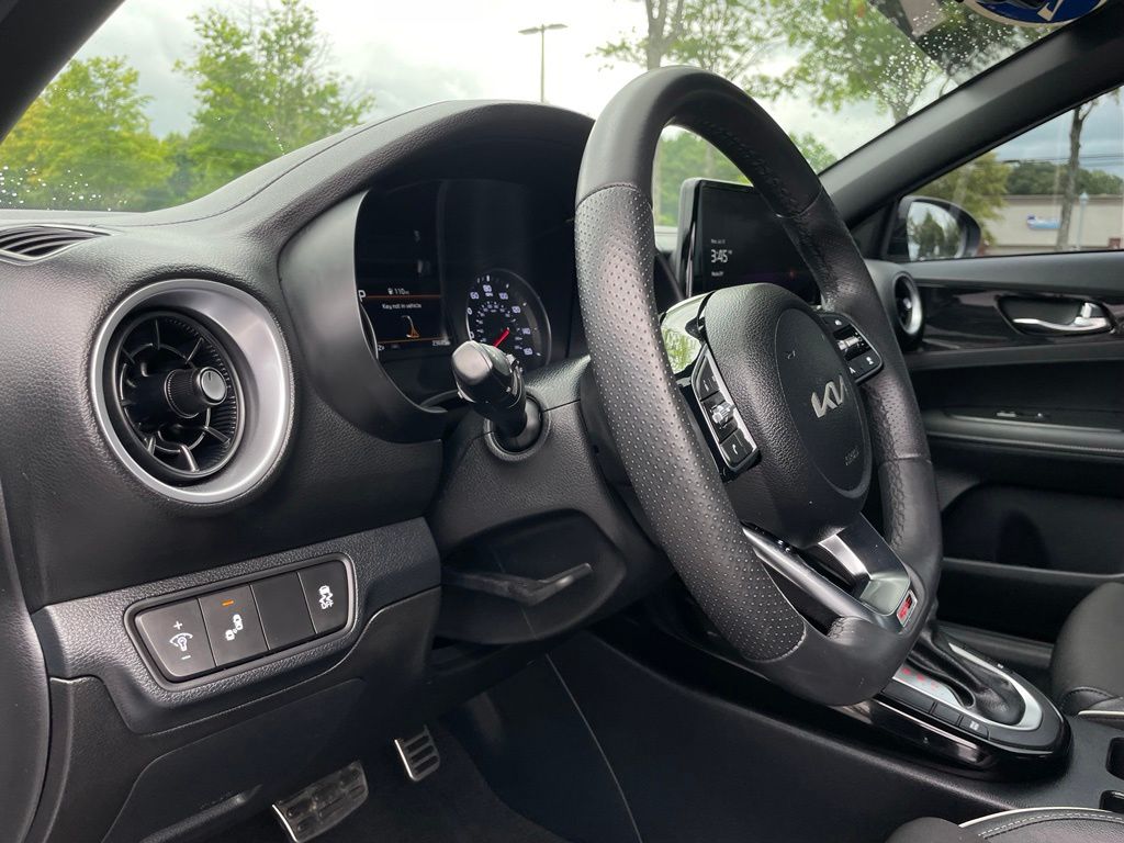 Thumbnail: 2024 Kia Forte - 27