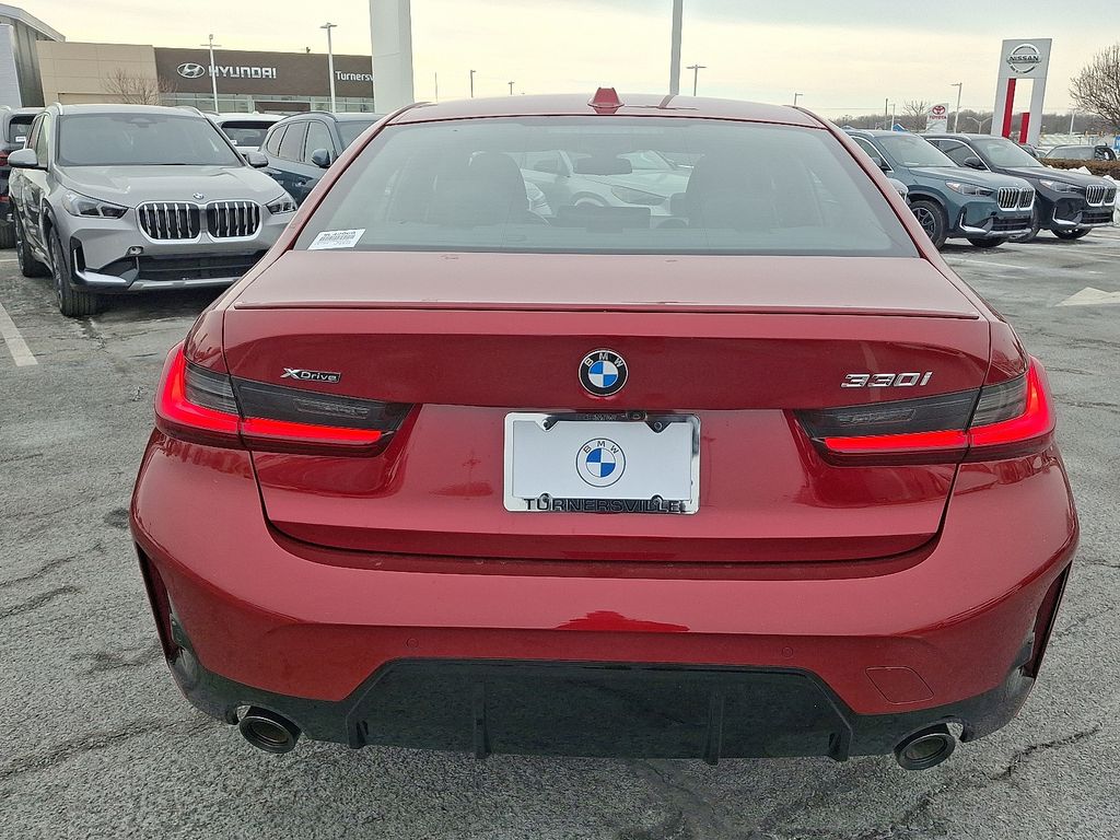 Thumbnail: 2025 BMW 3 Series - 5