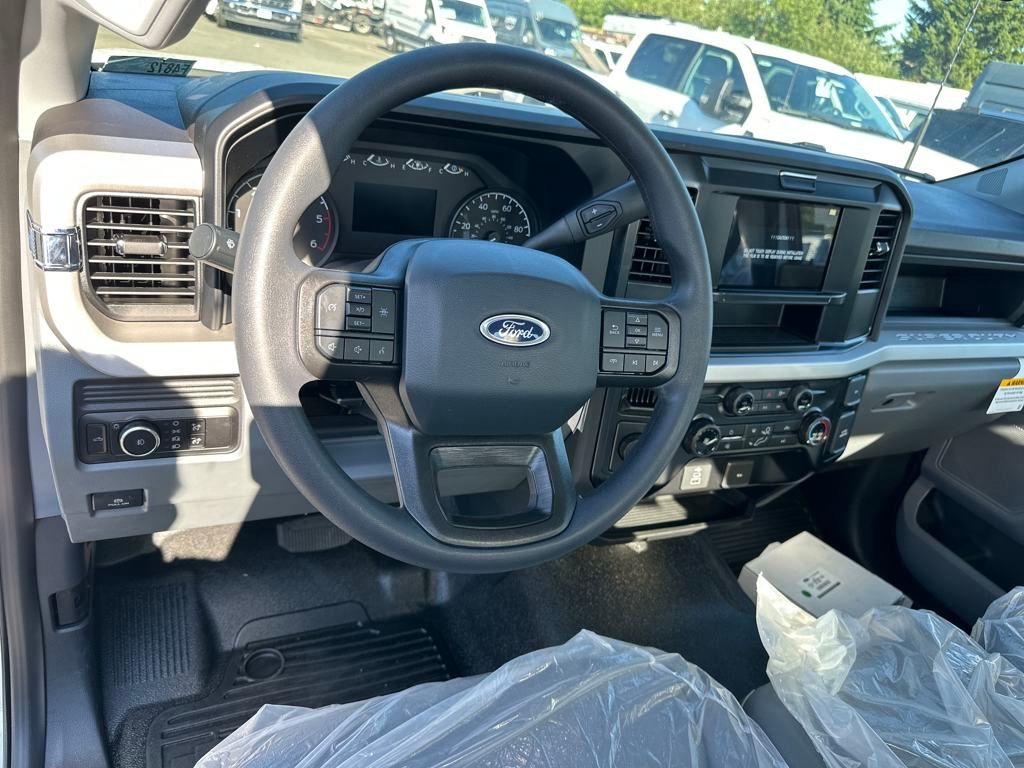 New 2025 Ford Super Duty F-600 Chassis Regular Cab (DRW) 169" Wheelbase XL