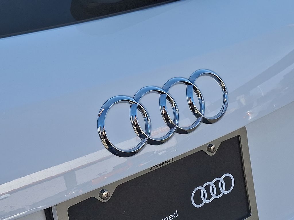 Thumbnail: 2025 Audi Q3 - 30