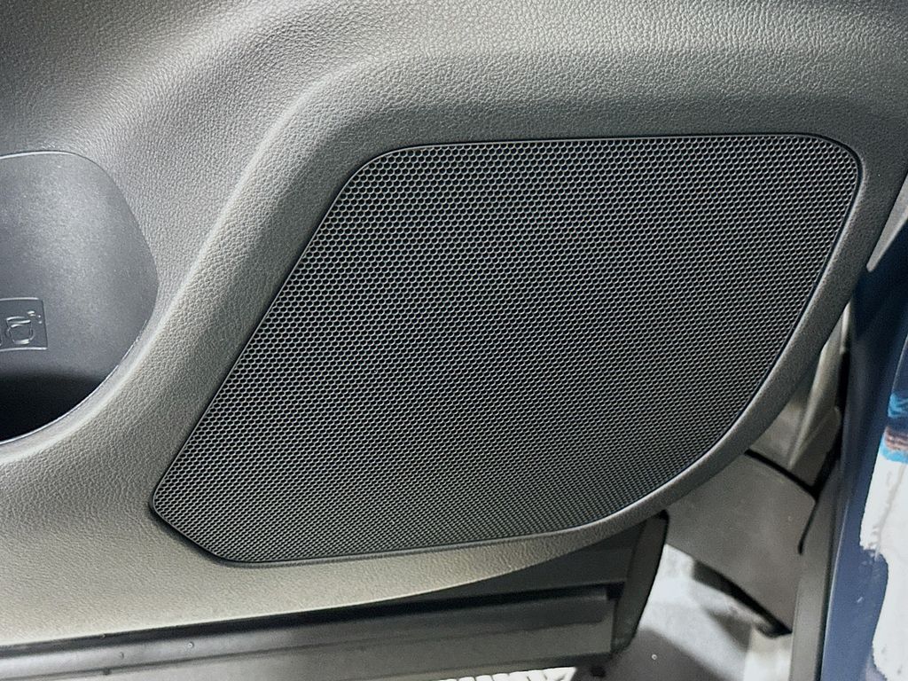 Thumbnail: 2025 Toyota Grand Highlander - 19