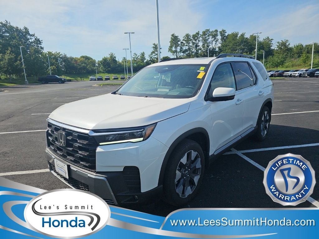 Platinum White Pearl 2026 Honda Pilot SUV / Crossover All-Wheel Drive Automatic