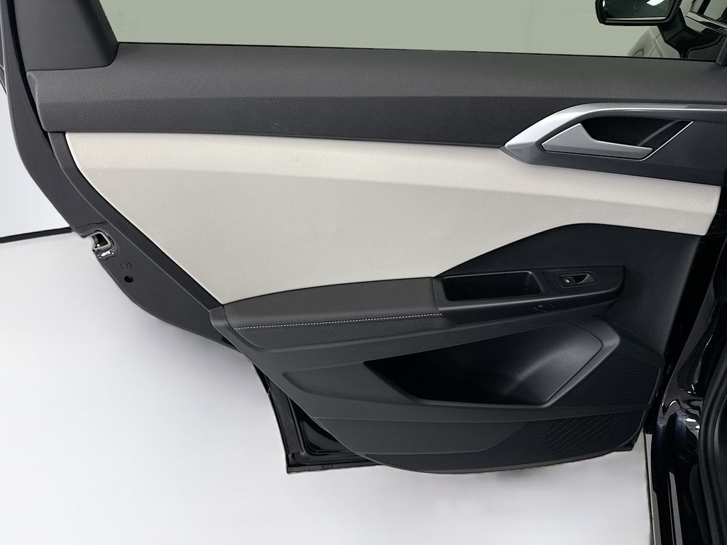 Thumbnail: 2025 Volkswagen Taos - 25