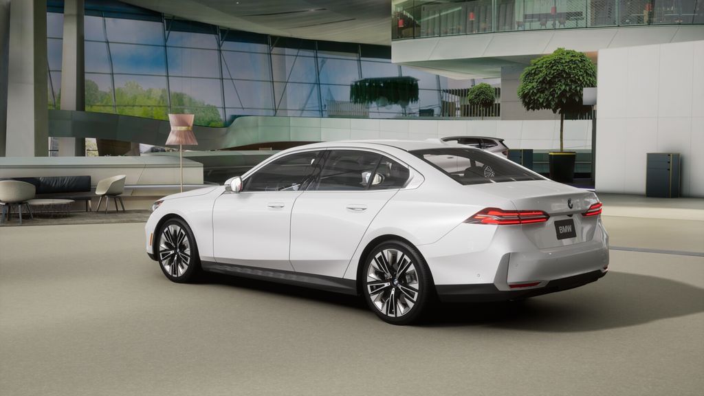 Thumbnail: 2026 BMW 5 Series - 26