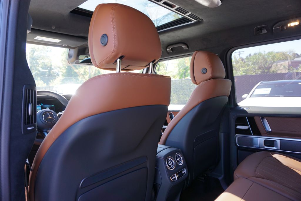 Thumbnail: 2025 Mercedes-Benz G-Class - 14