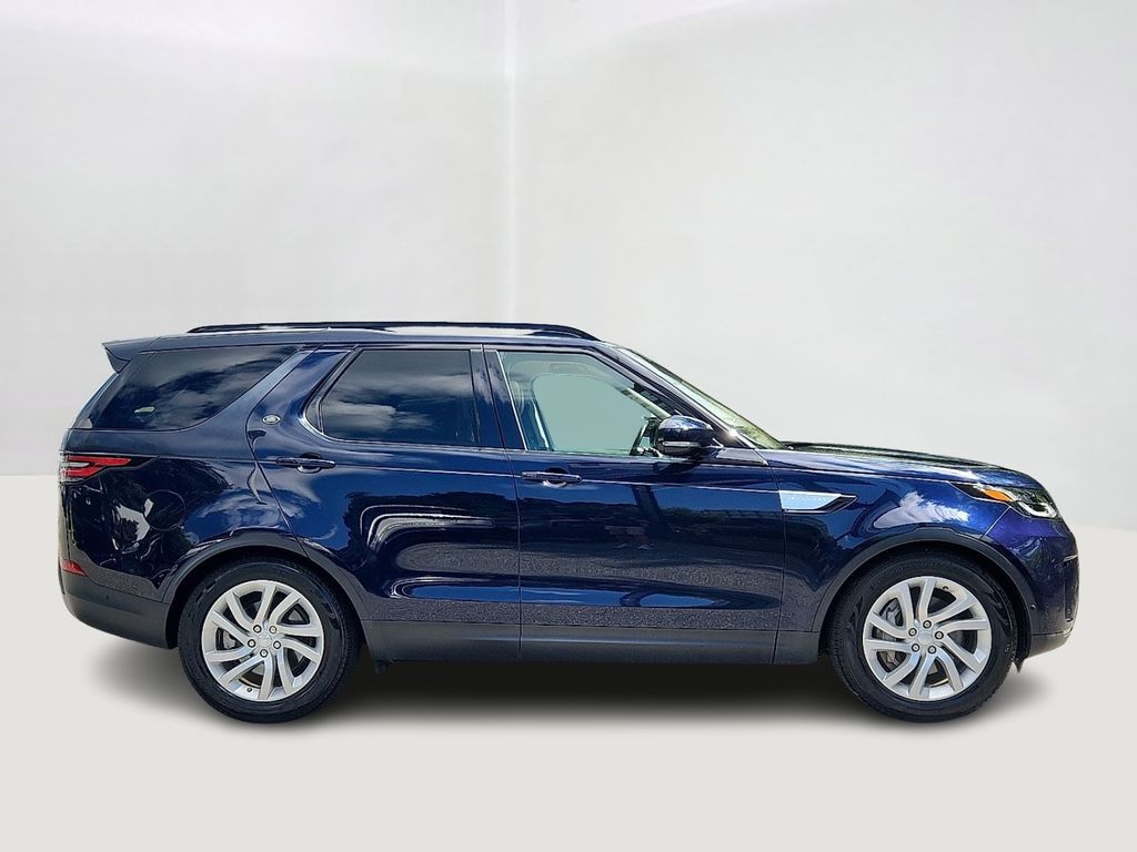 Thumbnail: 2020 Land Rover Discovery - 4