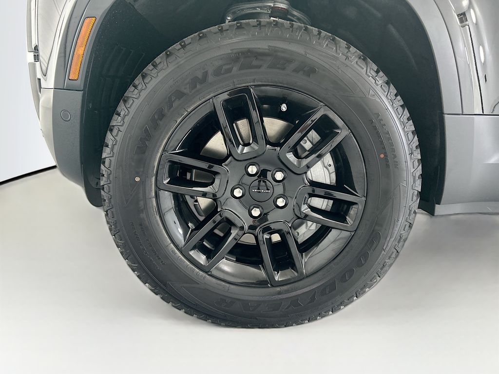 Thumbnail: 2026 Land Rover Defender - 29