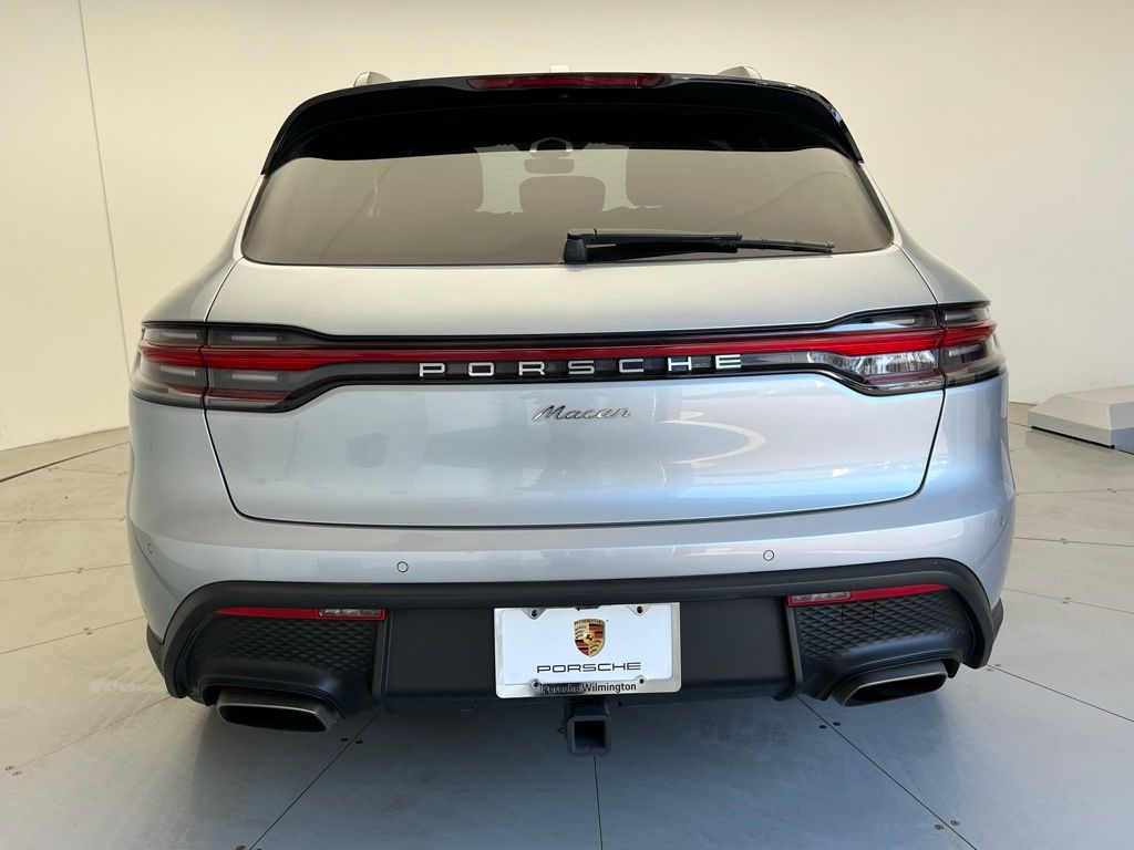 2022 Porsche Macan  21
