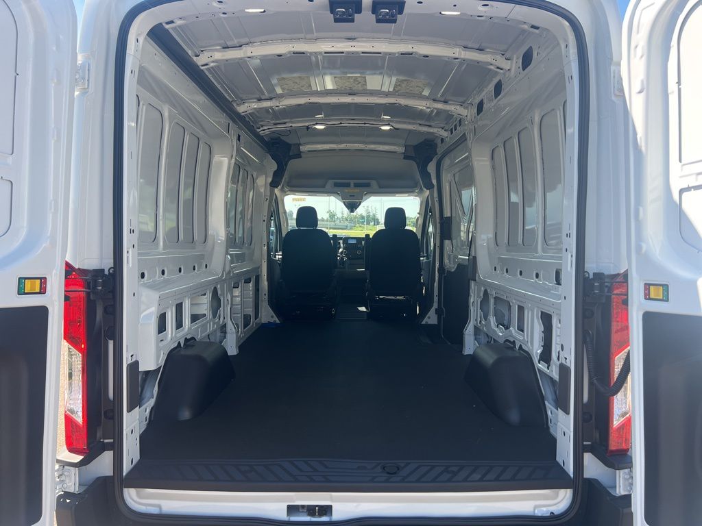 2025 Ford Transit-250